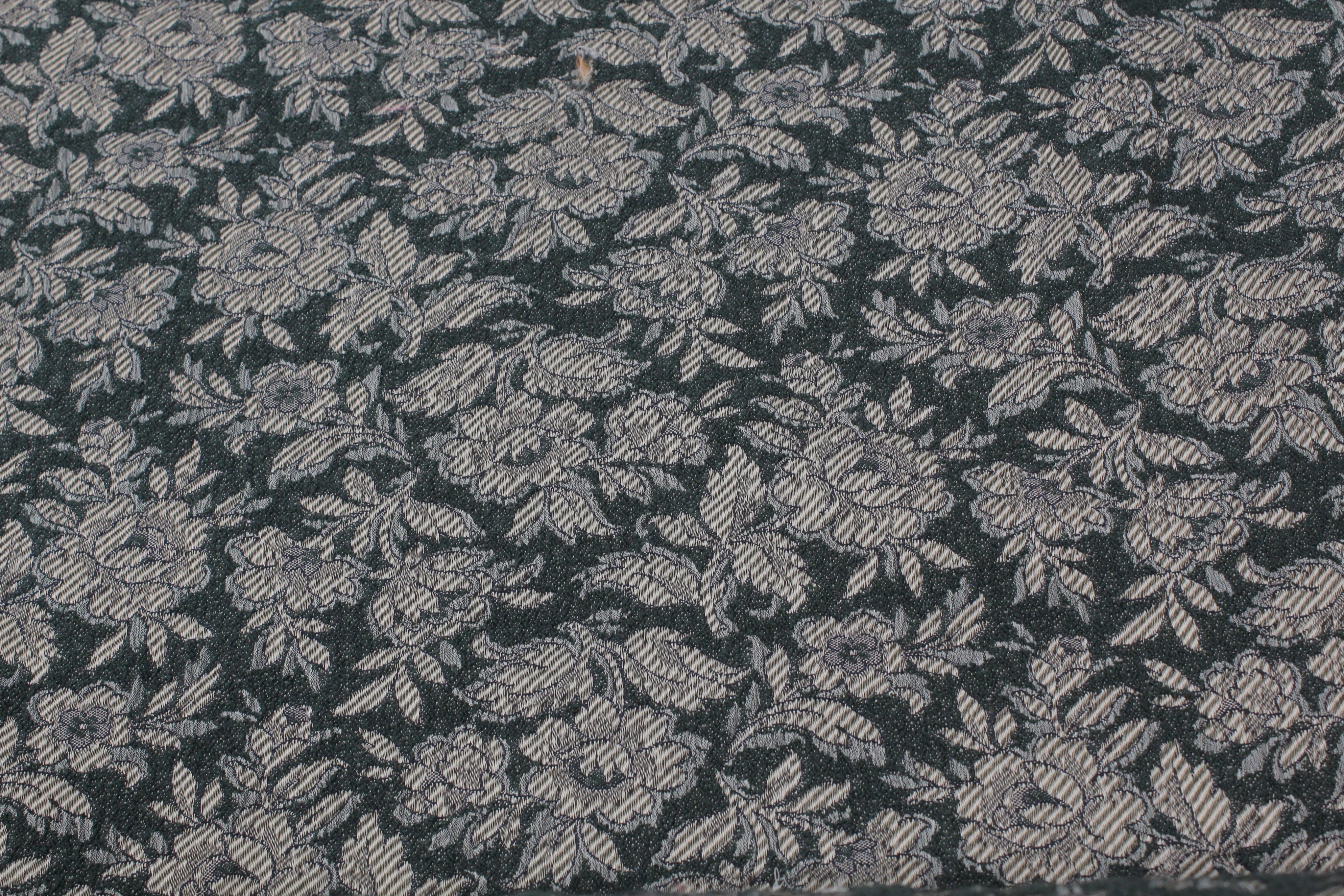 FLOWERY GREEN AND BLUE JACQUARD