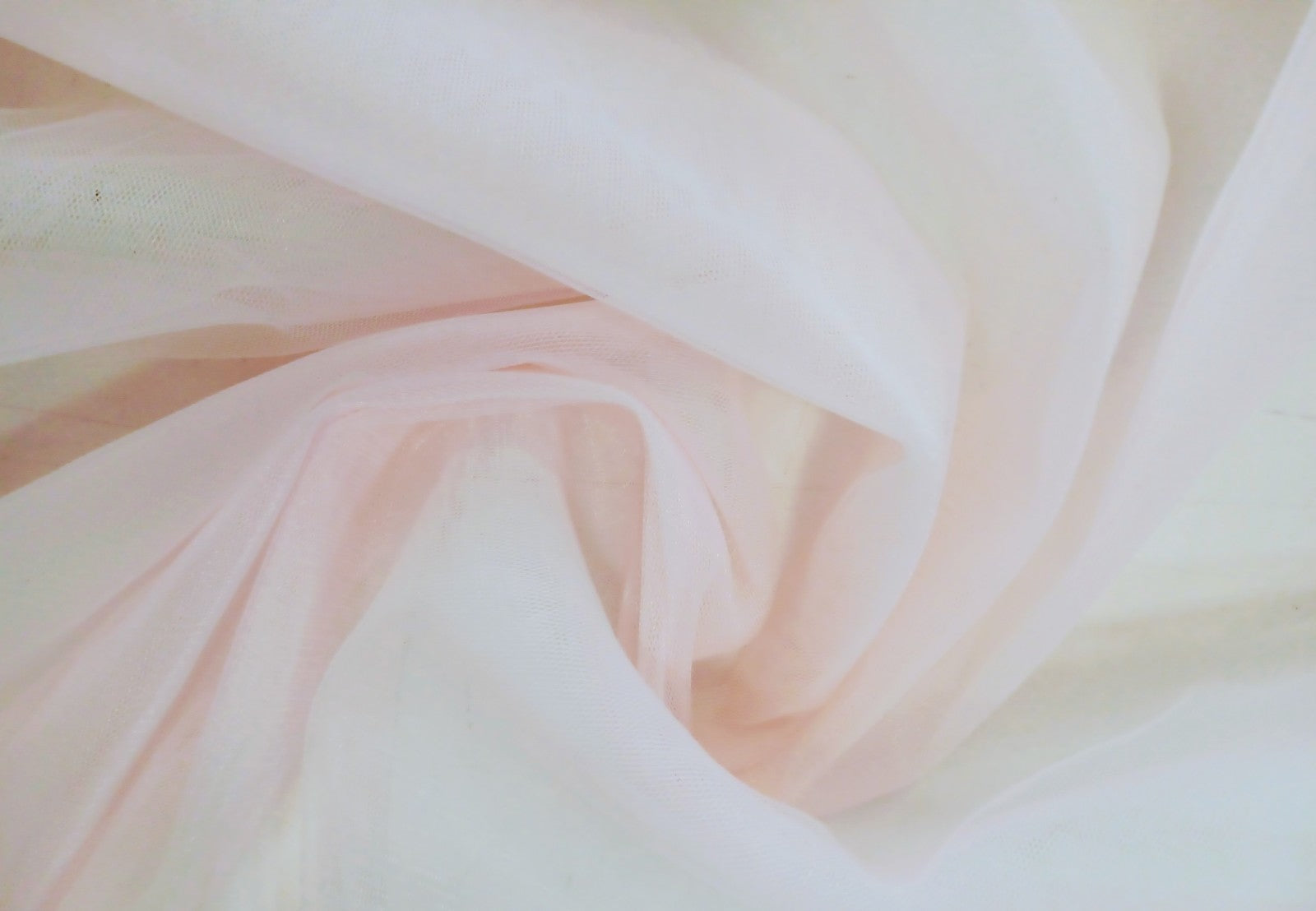 SOFT TULLE - BABY PINK